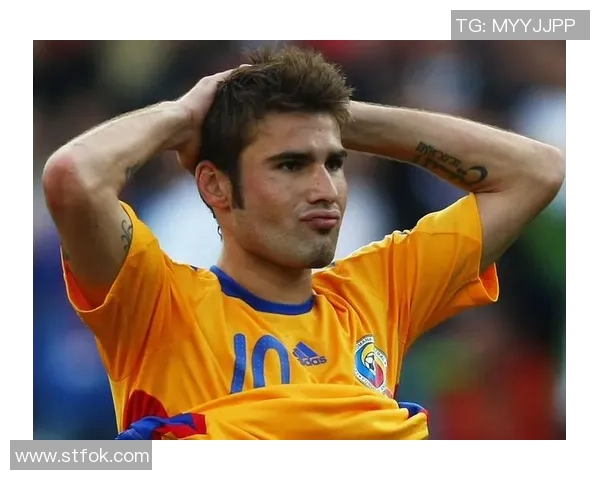 橙色头像下的足球明星女孩展现青春活力与运动魅力 橙色头像下的足球明星女孩展现青春活力与运动魅力