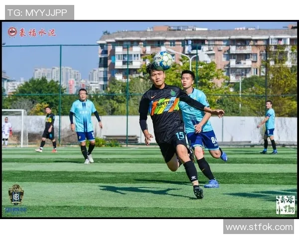 球迷与足球明星同场竞技精彩视频回顾分享欢乐瞬间 球迷与足球明星同场竞技精彩视频回顾分享欢乐瞬间