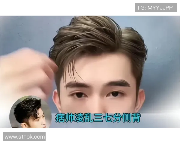 足球明星侧背发型的魅力与风格解析让你成为时尚潮流的引领者 足球明星侧背发型的魅力与风格解析让你成为时尚潮流的引领者