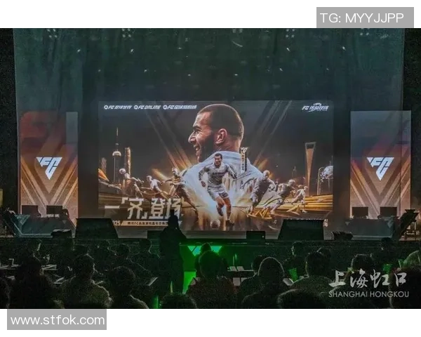 齐达内携足球明星共唱激情之歌展现团结与梦想的音乐盛宴 齐达内携足球明星共唱激情之歌展现团结与梦想的音乐盛宴